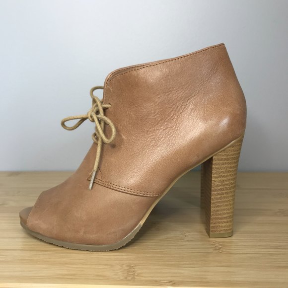 Ann Taylor LOFT Tan Genuine Leather Lace Up Peep Open Toe Heeled Booties sz 6.5 - Picture 2 of 9